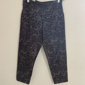 Women’s size small leopard Capri pants leggings